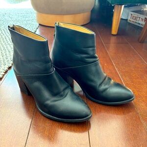 Nisolo Dari Commuter Boots - Black